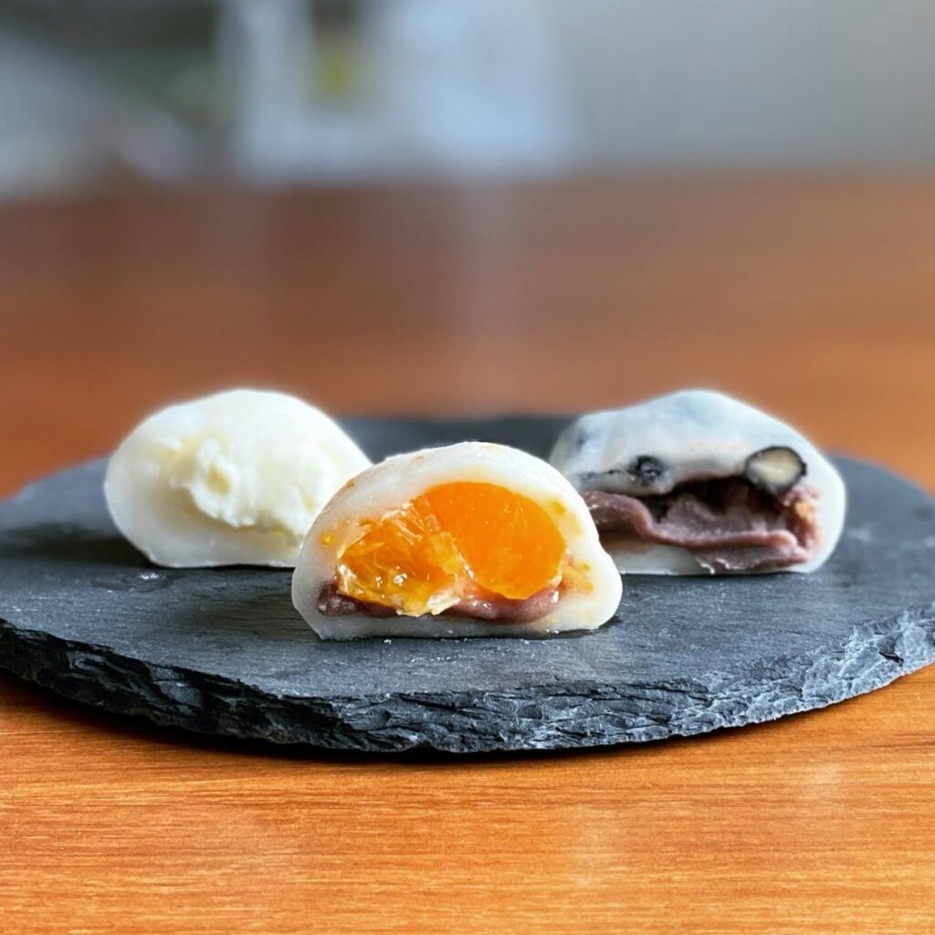 餅菓子商白谷の大福（クリームチーズ大福、みかん大福、十勝黒豆大福）